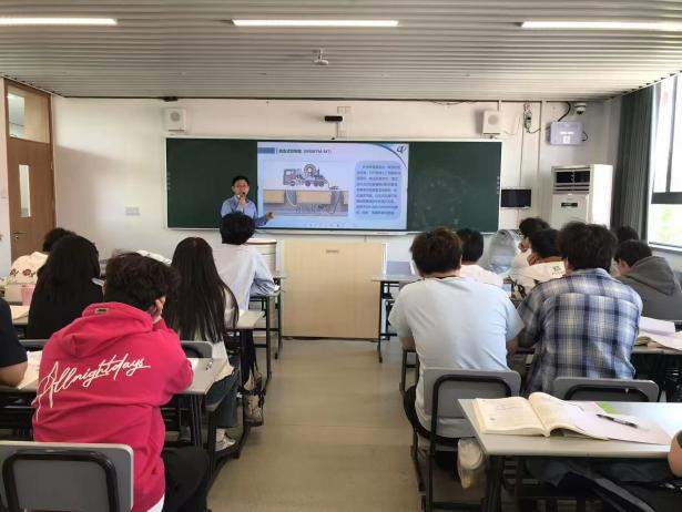 前沿技術進課堂 校企合作譜新章